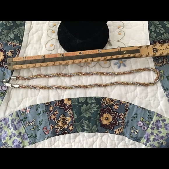 Tri color choker style necklace. New. - Picture 2 of 2